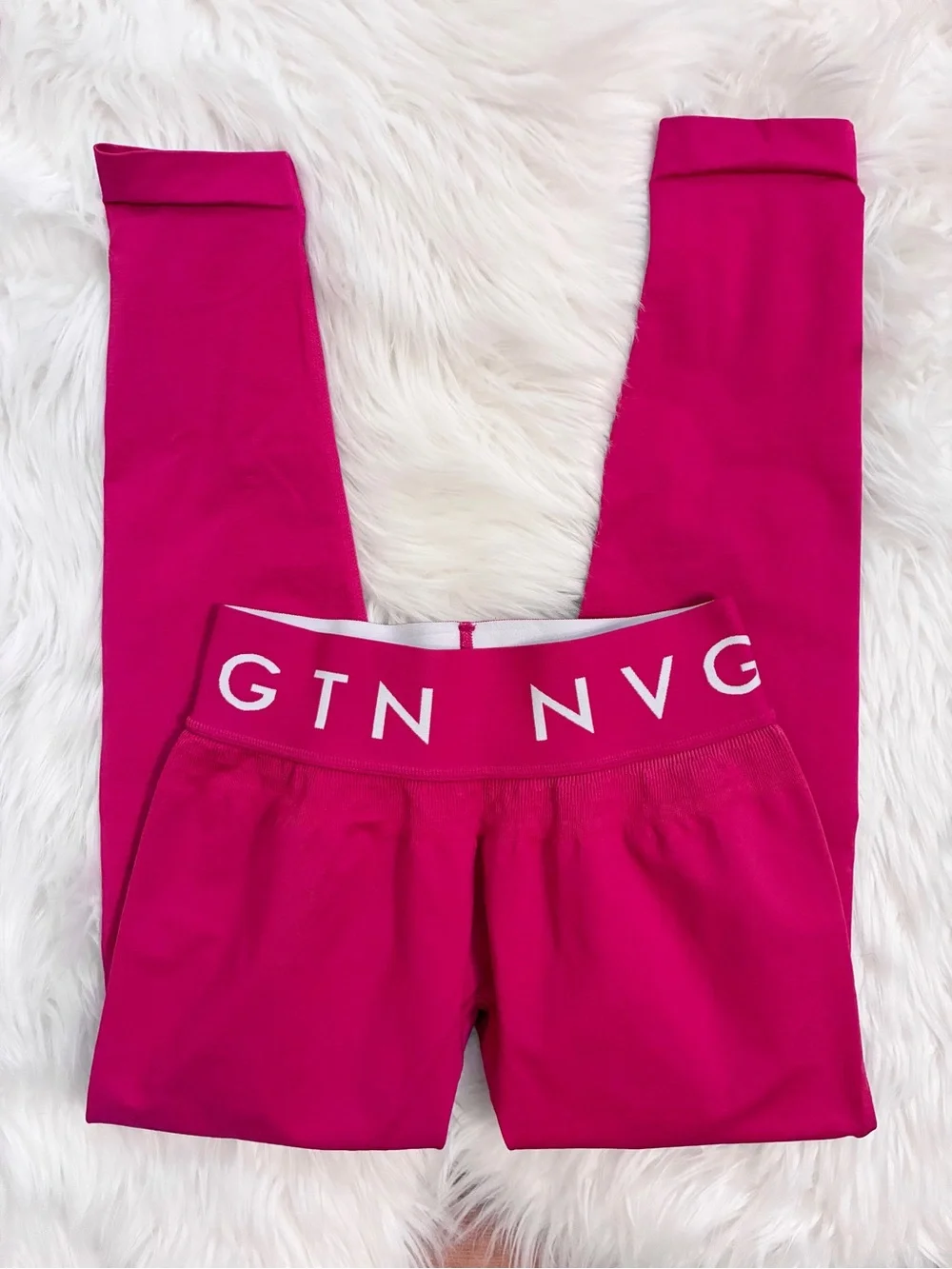 NVGTN Cosmo Hot Pink Seamless Leggings Sz Large Like New Activewear Yoga Gym